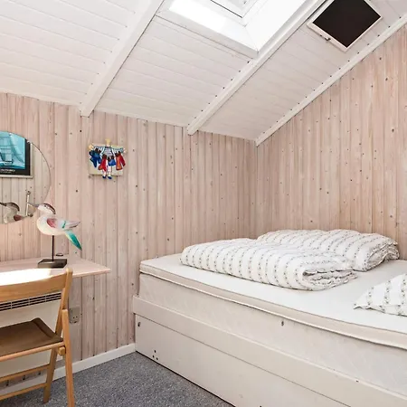 6 Person In Romo Appartement *