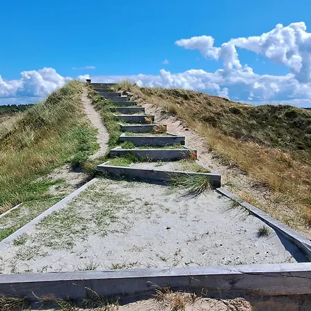 6 Person In Romo-by Traum *